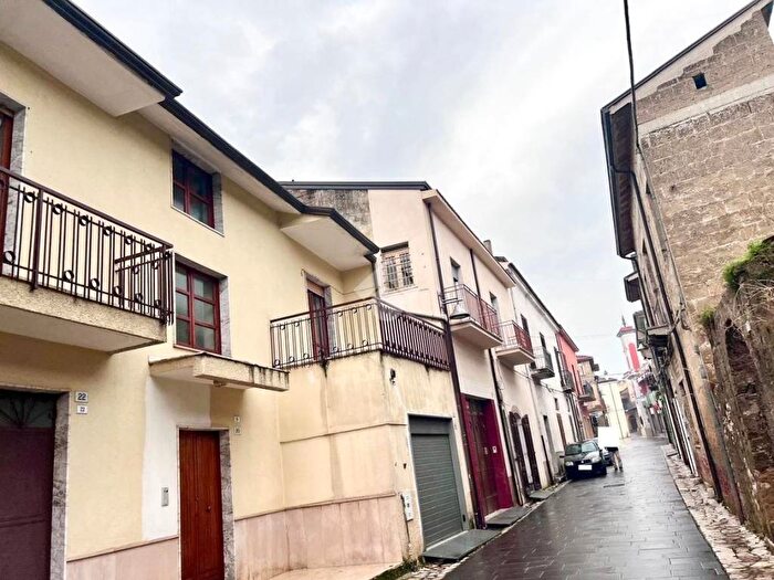 Appartamento quadrilocale in affitto in Indipendente Via Annunziata, Rotondi