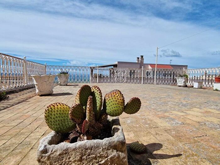 Appartamento con 5 locali in affitto in Via Eustachio Vincenzo Paradiso, Centro, Matera