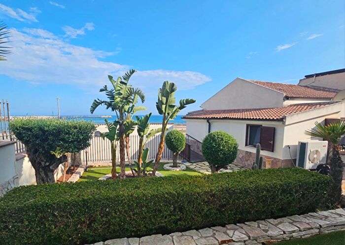 Casa con 10 locali in vendita in Sciacca, Sciacca