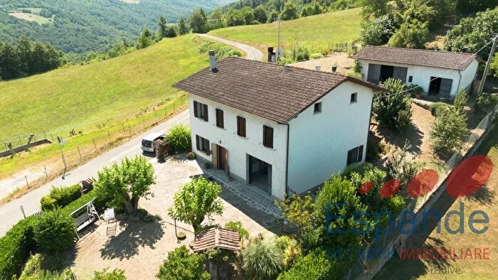 Casa con 5 locali in vendita in Via Ca di Mosca, Castiglione Dei Pepoli