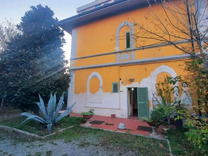 Appartamento con 5 locali in vendita in a della Chiesa, Calcinaia