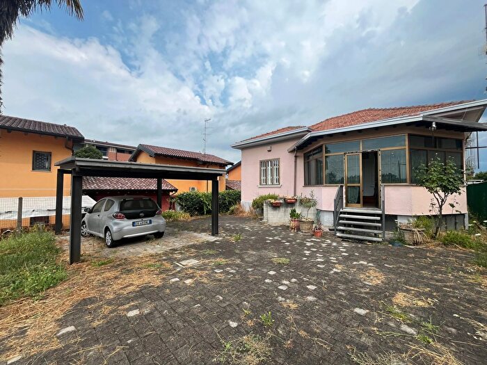 Case in Vendita e in Affitto - 2