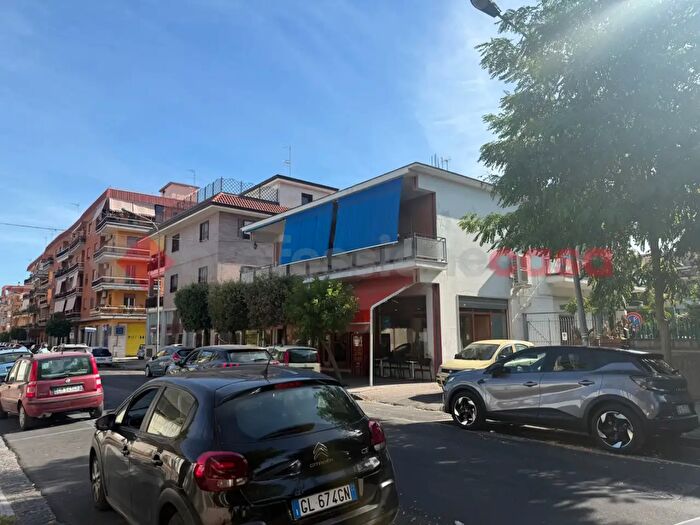 Casa con 5 locali in vendita in Via Antonio Locatelli, Pomigliano D'Arco