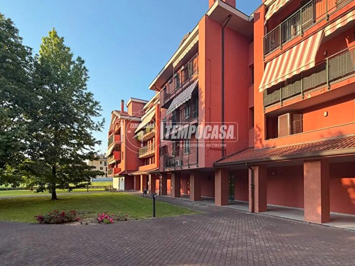Appartamento trilocale in vendita in Via Monte Grappa, Tribiano