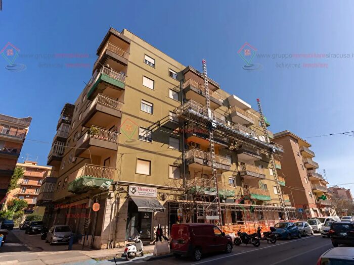 Appartamento con 5 locali in vendita in Siracusa