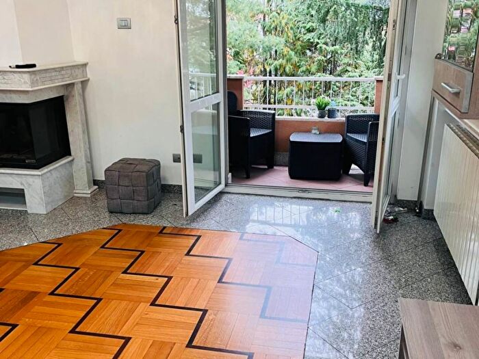 Appartamento trilocale in affitto in Via San Luigi, Gorla Minore