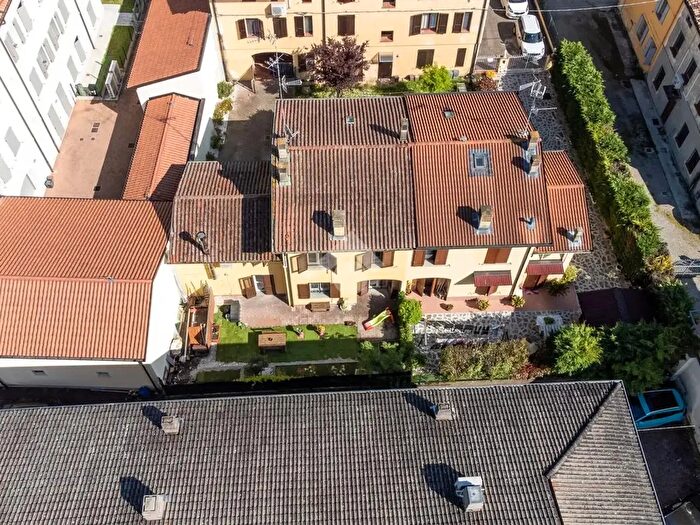 Casa quadrilocale in vendita in Via Gramsci, Campagnola Emilia