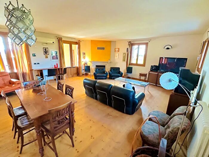 Casa quadrilocale in vendita in Via Ca Dolfin, Rosa