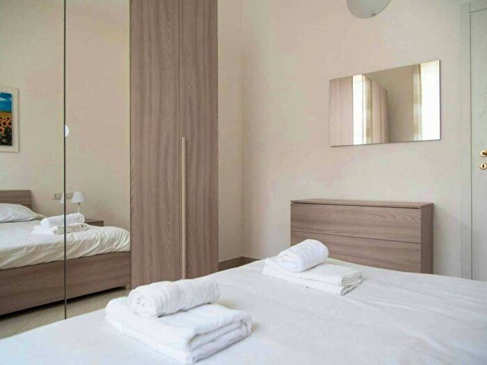 Appartamento bilocale in affitto in Via Costantino Baroni, Gratosoglio, Milano