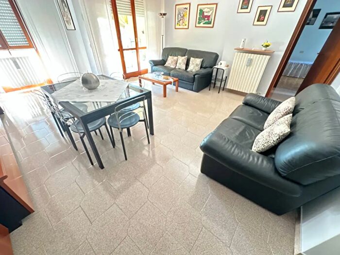 Appartamento trilocale in vendita in Via Wagner, Pioltello