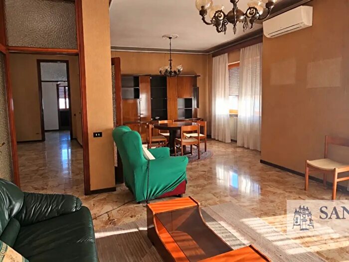 Appartamento con 6 locali in vendita in Via Verona, Torri Di Quartesolo
