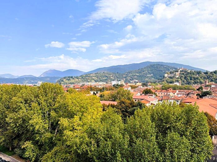 Appartamento trilocale in affitto in Via Nicolò Tartaglia, Porta Milano, Brescia