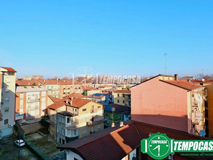 Appartamento trilocale in vendita in Via Lodovico Domenichi, Piacenza