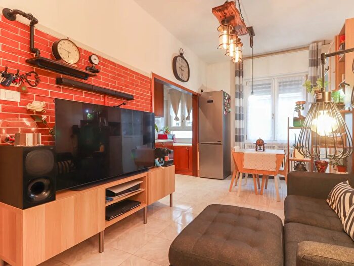 Appartamento trilocale in vendita in Genuzio Bentini, Bologna