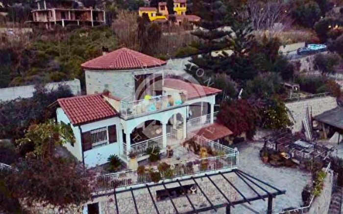 Casa con 6 locali in vendita in Ventimiglia