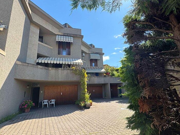 Casa quadrilocale in vendita in Corso Torino, Novara