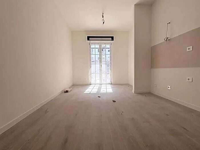 Appartamento trilocale in vendita in Via Desiderio, Milano