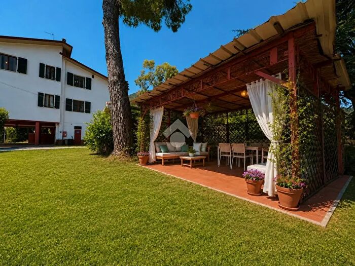 Casa con 10 locali in vendita in Località Senato, Lerici
