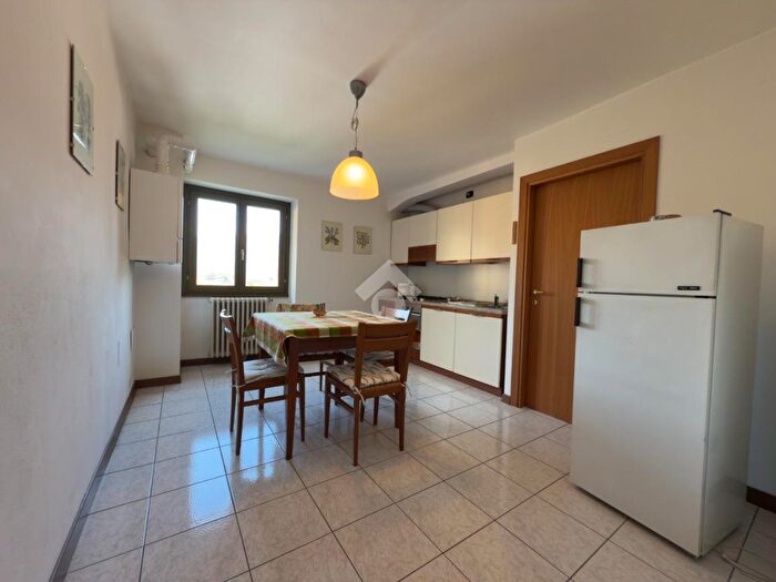 Appartamento trilocale in vendita in Via Cà Branchi, Teglio