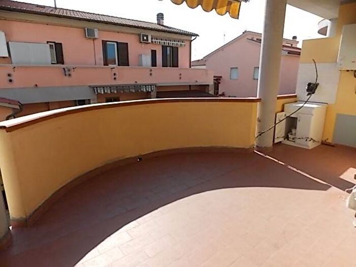 Appartamento bilocale in affitto in Via del Partigiano, Rosignano Solvay, Rosignano Marittimo