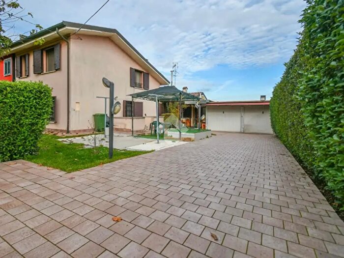 Casa quadrilocale in vendita in Via Argine, Poggio Renatico