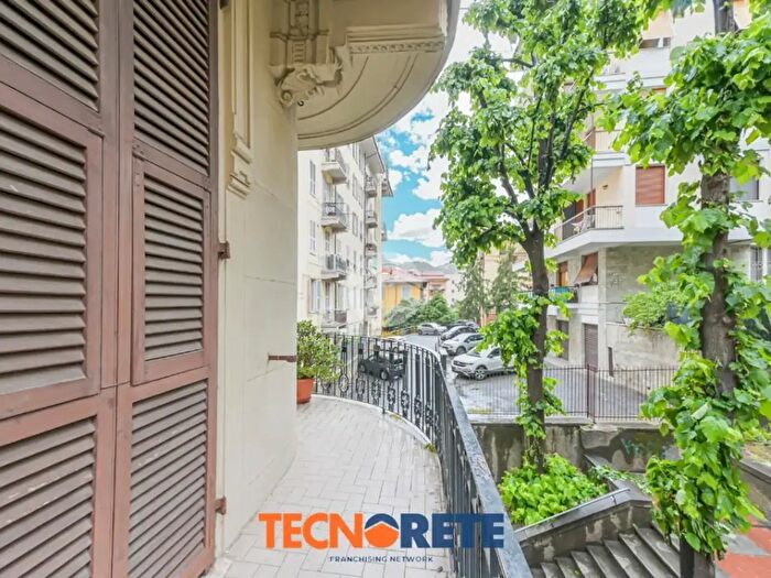 Appartamento con 6 locali in vendita in Via XX Settembre, La Spezia