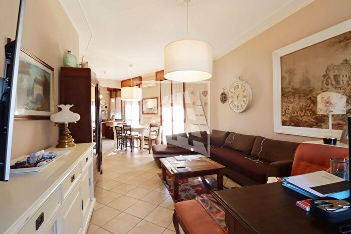 Appartamento quadrilocale in vendita in Via della Costituzione, Reggio Emilia