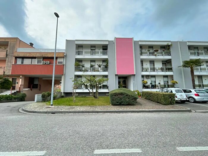 Appartamento trilocale in vendita in Via F Fabris, Manzano