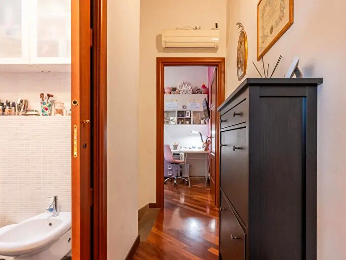 Casa quadrilocale in vendita in Cascina