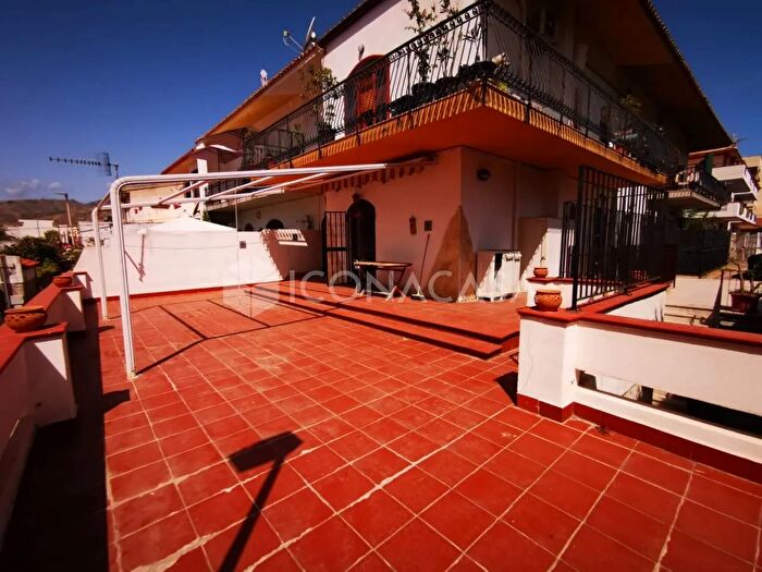 Appartamento trilocale in vendita in Via Consolare Pompea SNC, Messina