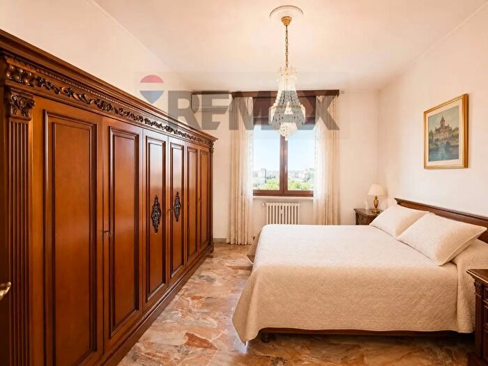 Appartamento in affitto in Via Remo La Valle, Milano