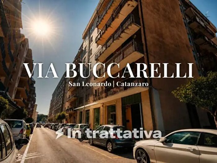 Appartamento quadrilocale in vendita in Via Edmondo Buccarelli, Catanzaro