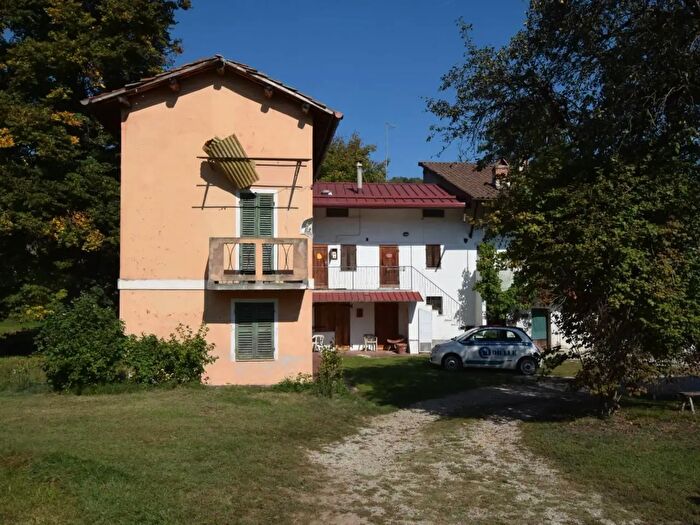 Casa con 5 locali in vendita in Via Nazionale, San Michele Mondovi'