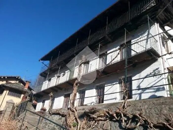 Casa con 6 locali in vendita in Via Procaria, Ceres