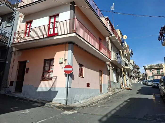 Casa quadrilocale in vendita in Via Napoli, Motta SantAnastasia