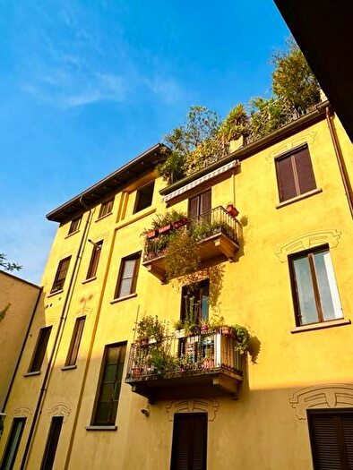 Appartamento bilocale in affitto in Via Costanza, Washington, Milano