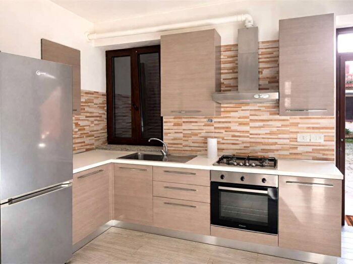 Appartamento monolocale in affitto in Via Caduti, Centro, Arese