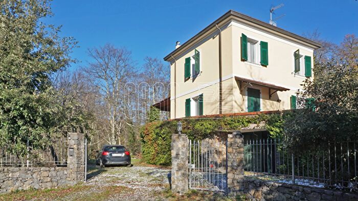 Casa con 5 locali in vendita in Strada Militare della Rocchetta, Lerici