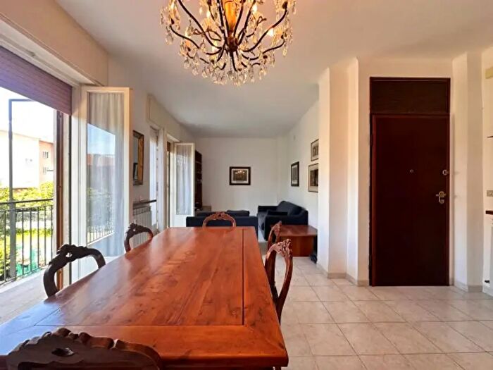 Appartamento trilocale in vendita in Via Bouganvillea, Bordighera