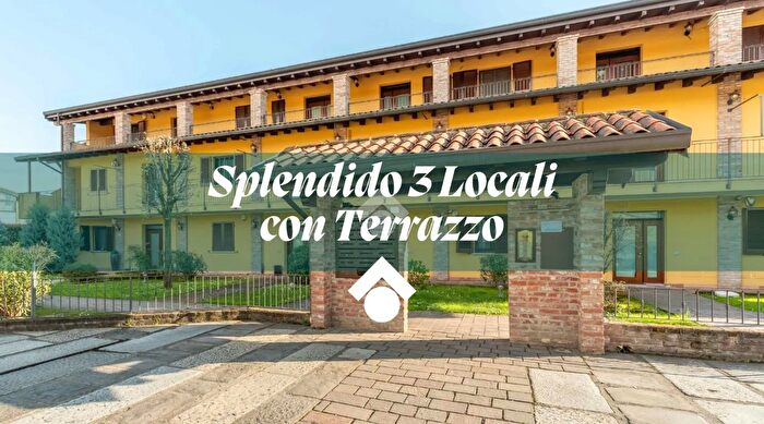 Appartamento trilocale in vendita in Piazza Soncino, Cusago