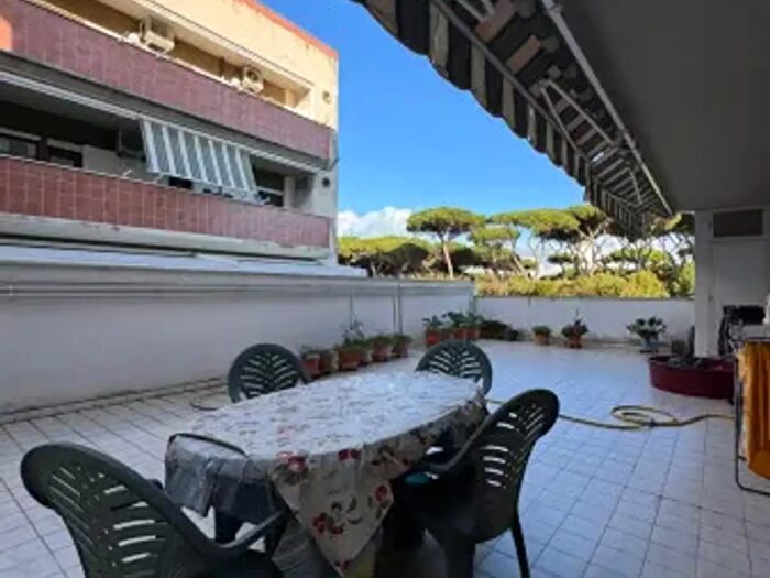 Appartamento trilocale in vendita in Via San Giacomo, Nettuno