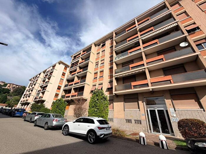 Appartamento quadrilocale in vendita in Via Piero Gobetti, Centro Storico, Biella