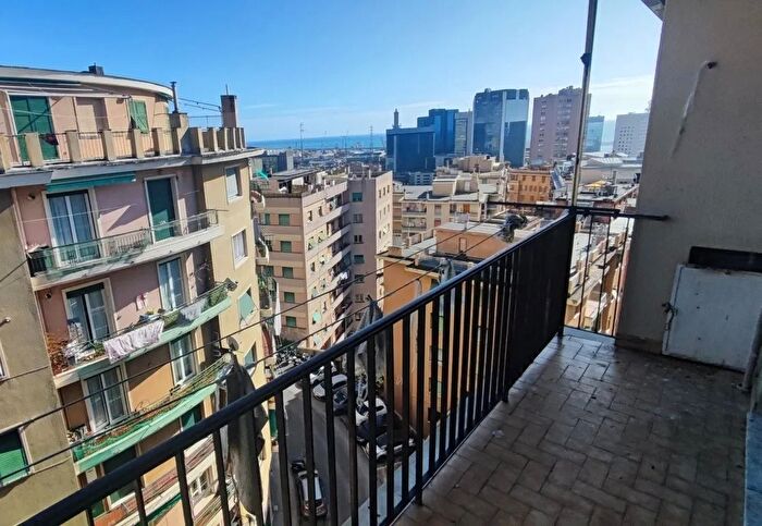 Appartamento in vendita in Via Fanti, Genova