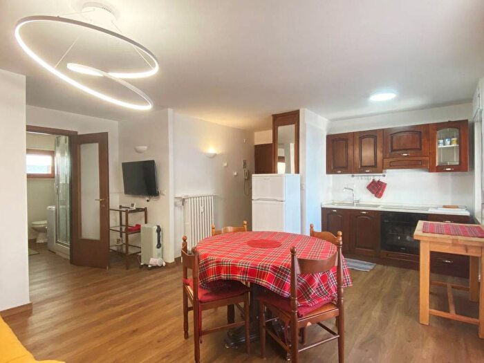 Appartamento trilocale in affitto in Via Villaggio Alpino, Sauze dOulx