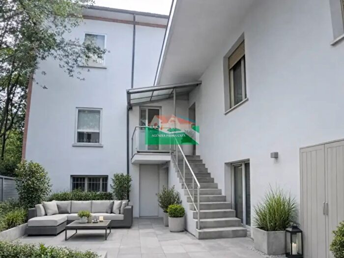 Casa con 6 locali in vendita in Via Colombo Lolli, Ravenna