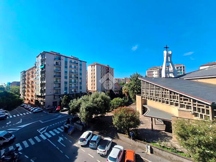 Appartamento trilocale in vendita in Corso Tardy E Benech, Savona