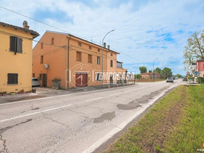 Casa con 5 locali in vendita in Via Zenzalino Sud, Budrio