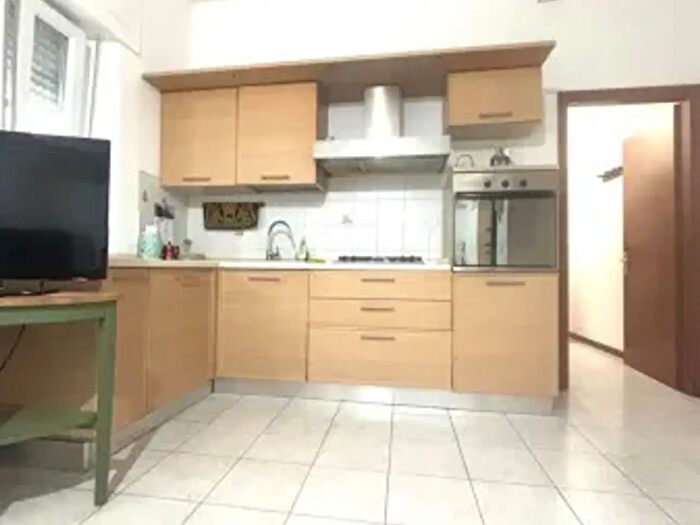 Appartamento trilocale in vendita in Via del Marzocco, Livorno