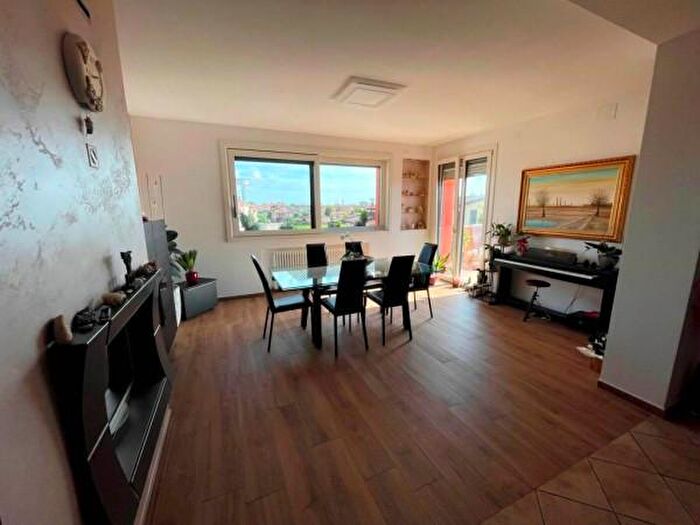 Appartamento con 5 locali in vendita in Via Marinai dItalia, Rosolina