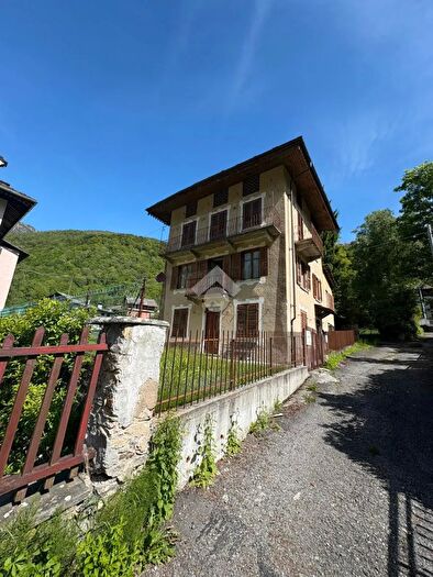 Appartamento quadrilocale in vendita in Via S Antonio, Groscavallo